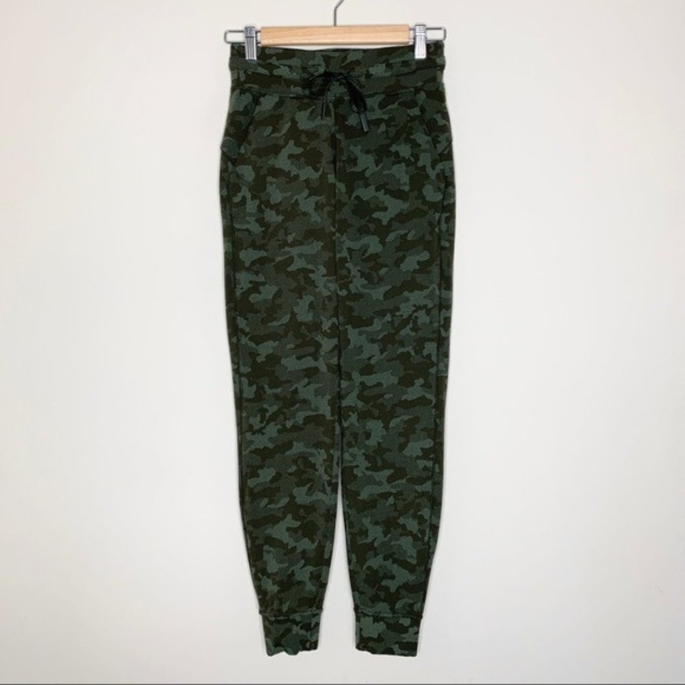 Lululemon Ready to Rulu Heritage Camo  Olive Green Jogger 4 EUC - Picture 2 of 4